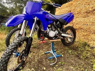 85 yz