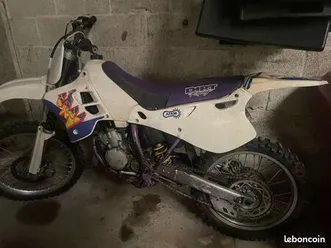 yz 125 révision ok (cadre violet )