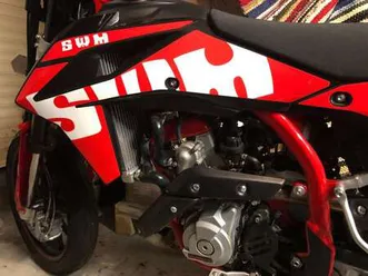 sm 125r supermoto
