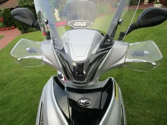 kymco new people 125 abs nur 1400km rentnerfahrzeug top