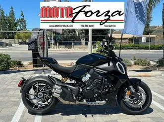 2024 ducati diavel v4 black | at moto forza!