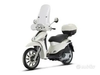 liberty 150 3v i.e. abs (2014) + parabrezza