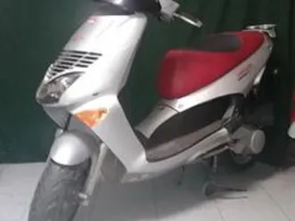 scooter epoca aprilia leonardo 150 cc