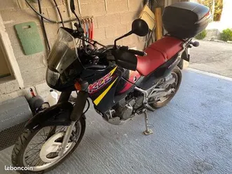 vends kawasaki 500kle