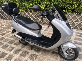 scooter peugeot elyseo
