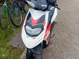 aprilia sr