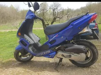 peugeot speedfight 100 cm3, 2002 god.