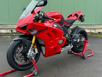 ducati v4s panigale