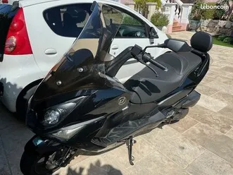 scooter daelim 300 cc