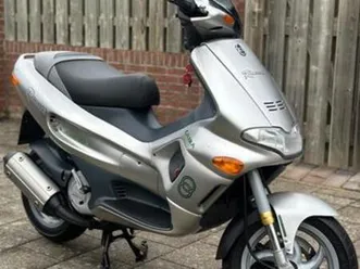 runner 125cc nieuwstaat! sm06! duits! (skipper skr tph 125 — scooters | piaggio — marktplaats