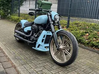 harley davidson breakout 114 // custom // porsche blau