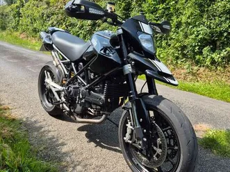 ducati hypermotard 1100 evo