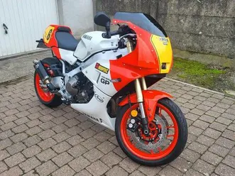 ② yamaha xsr 900 gp