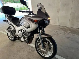 moto yamaha tdm