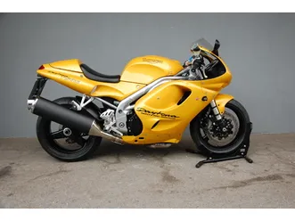 1997 pristine triumph daytona t595 a vendre