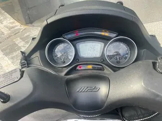 piaggio - mp3 500