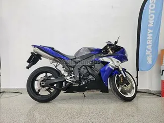 yamaha - yzf r1