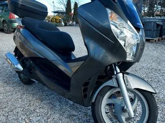 sprzedam hondẹ spring szarów