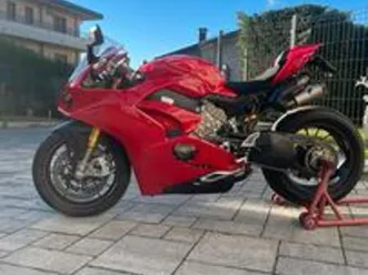 ducati panigale v4s
