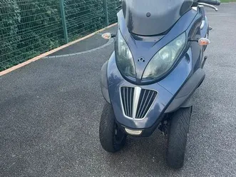 piaggio mp3 400 cc