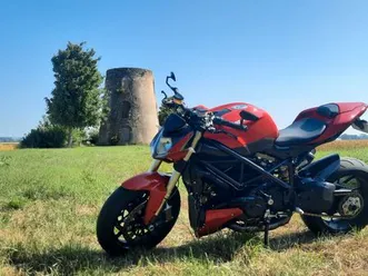 ducati streetfighter