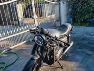 triumph street twin - 2020