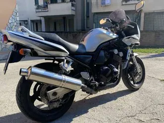 yamaha fzs 600 grigio