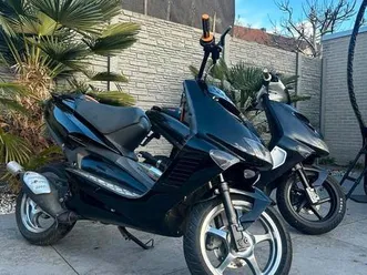 ② aprilia sr 50 2x a klasse