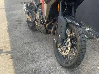 moto morini x-cape cerchi a raggi nero