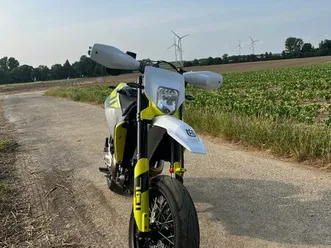 husqvarna 701 supermoto