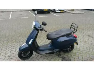 vespa primavera sprint 2017, geel kenteken, inruil mogelijk — scooters | vespa — marktplaats