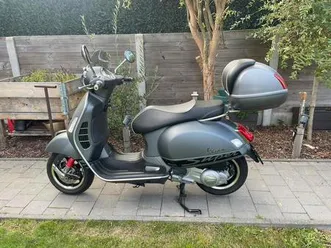② te koop : vespa 300 gts super sport