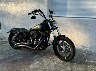 harley dyna 1690 ( 8300km)