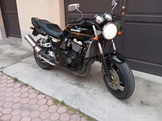 kawasaki zrx 1100