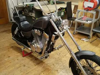 suzuki intruder vs 1400