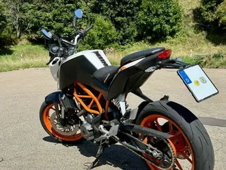 ktm duke 390