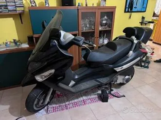 piaggio x evo 250