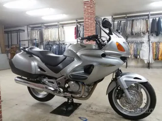 honda deauville 650 condizioni perfette