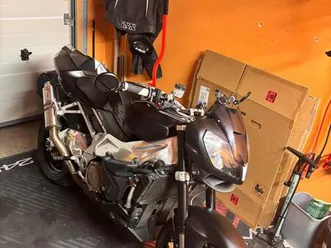 aprilia tuono 1000 rr