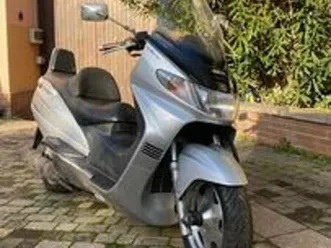 scooter suzuki burgman 250