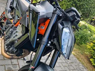 ktm duke 890 r