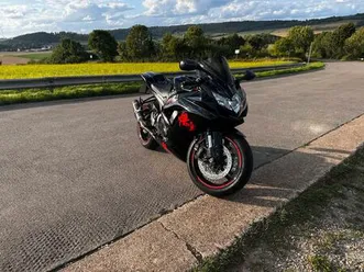 suzuki gsxr 750 k8 quickshifter