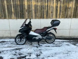 honda integra nc700d motorroller schwarz mit topcase