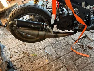 ② aprilia sr 50 r lc