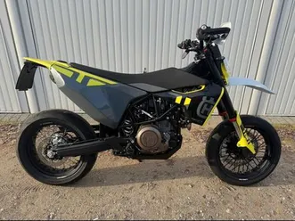 husqvarna 701 supermoto