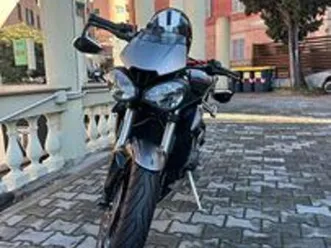 street triple rs 765