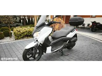 yamaha x-max