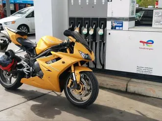 triumph daytona 675