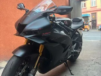 verkaufe meine honda fireblade rr-r sp 2025 / unfallfrei!!