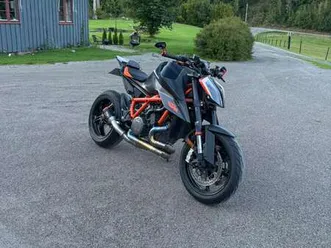 ktm 1290 super duke r